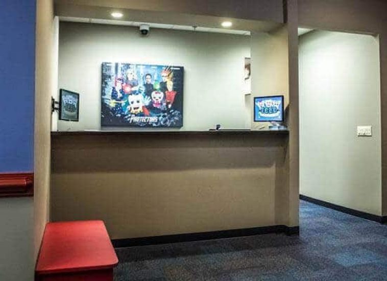 tebo-dentistry-for-kids-dacula-front-desk.jpg
